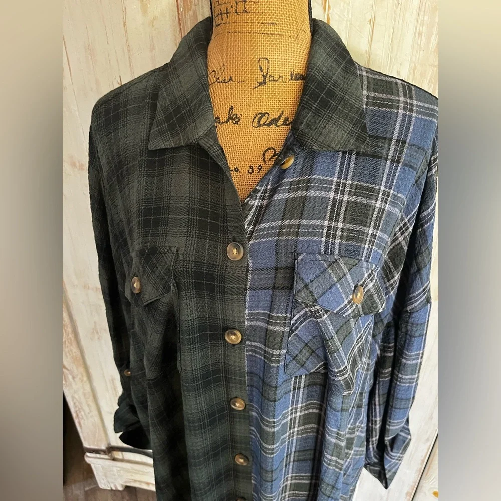 Torrid Flannel Gauze Oversized Shacket - Picture 7 of 9